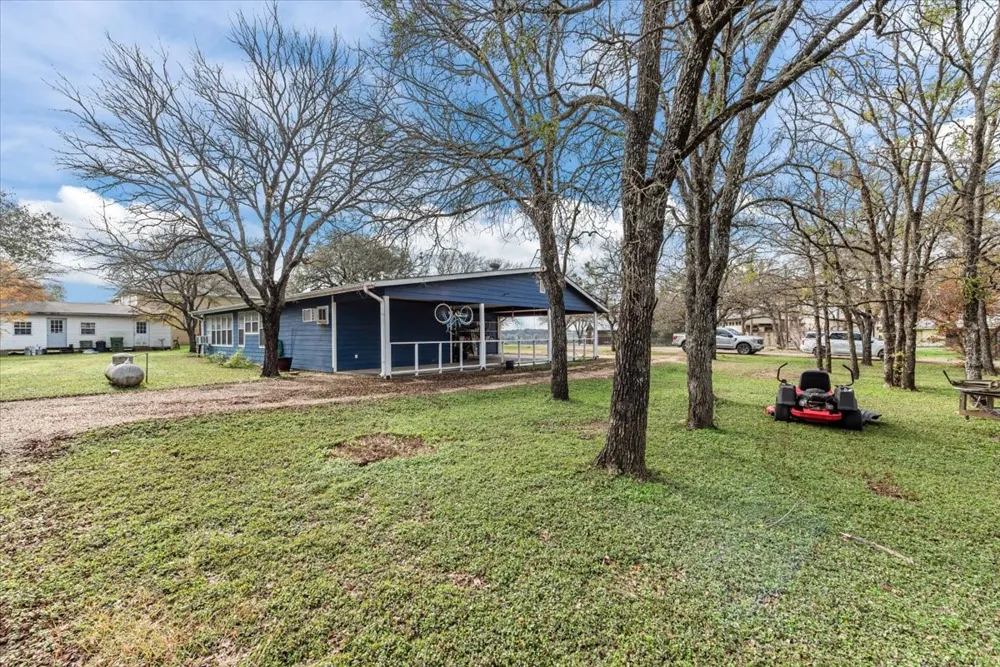 158 County Road 1733 Clifton, TX 76634