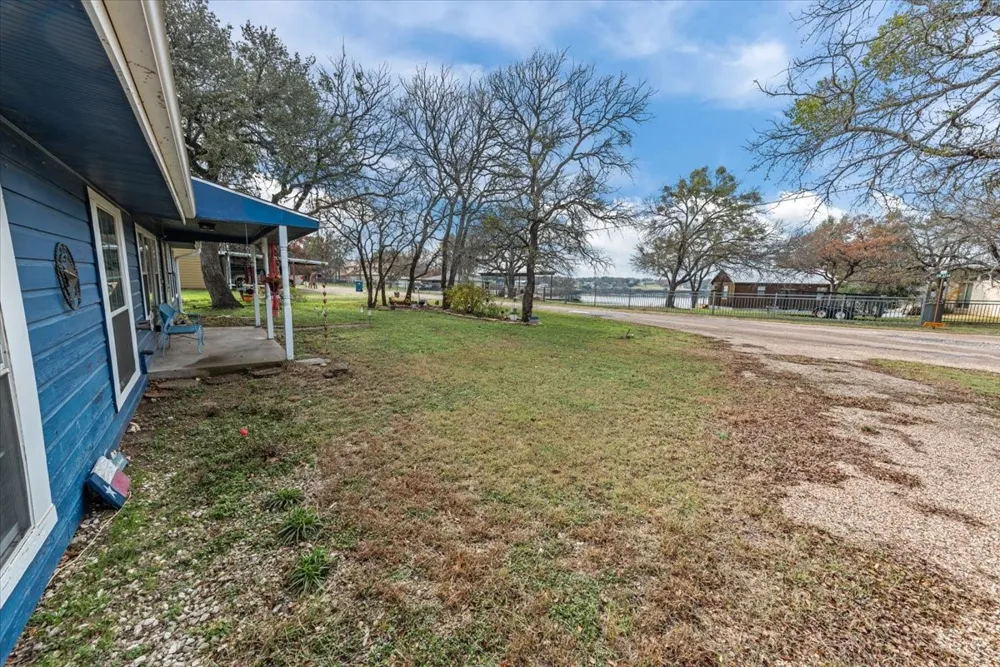 158 County Road 1733 Clifton, TX 76634
