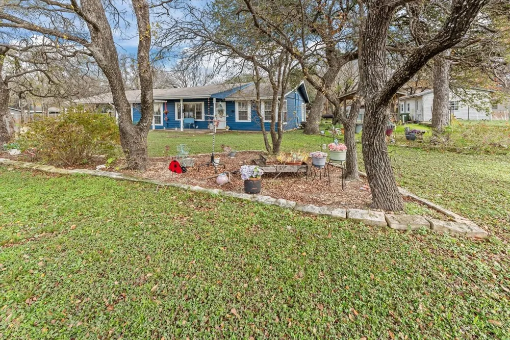158 County Road 1733 Clifton, TX 76634