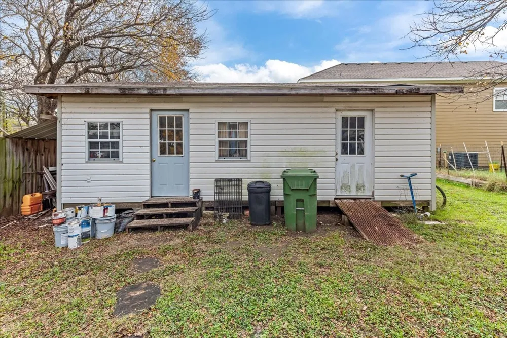 158 County Road 1733 Clifton, TX 76634