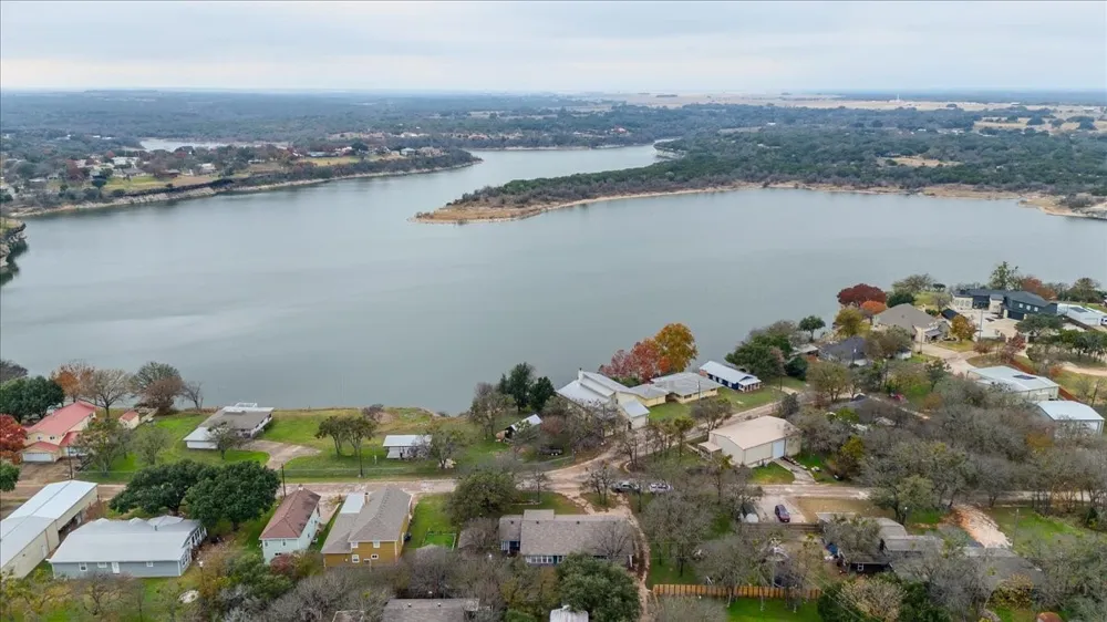 158 County Road 1733 Clifton, TX 76634