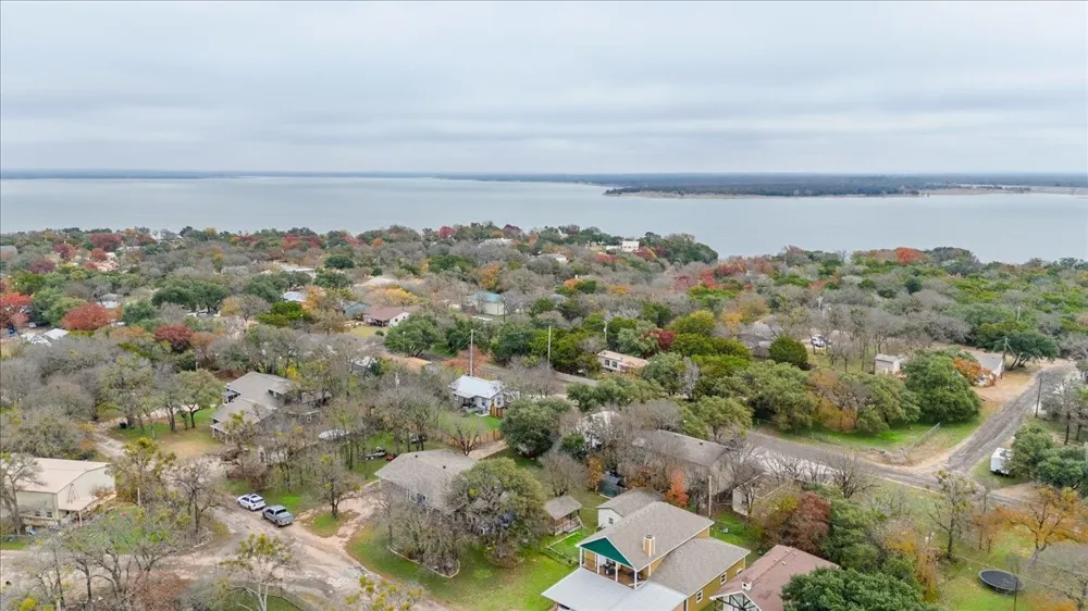 158 County Road 1733 Clifton, TX 76634