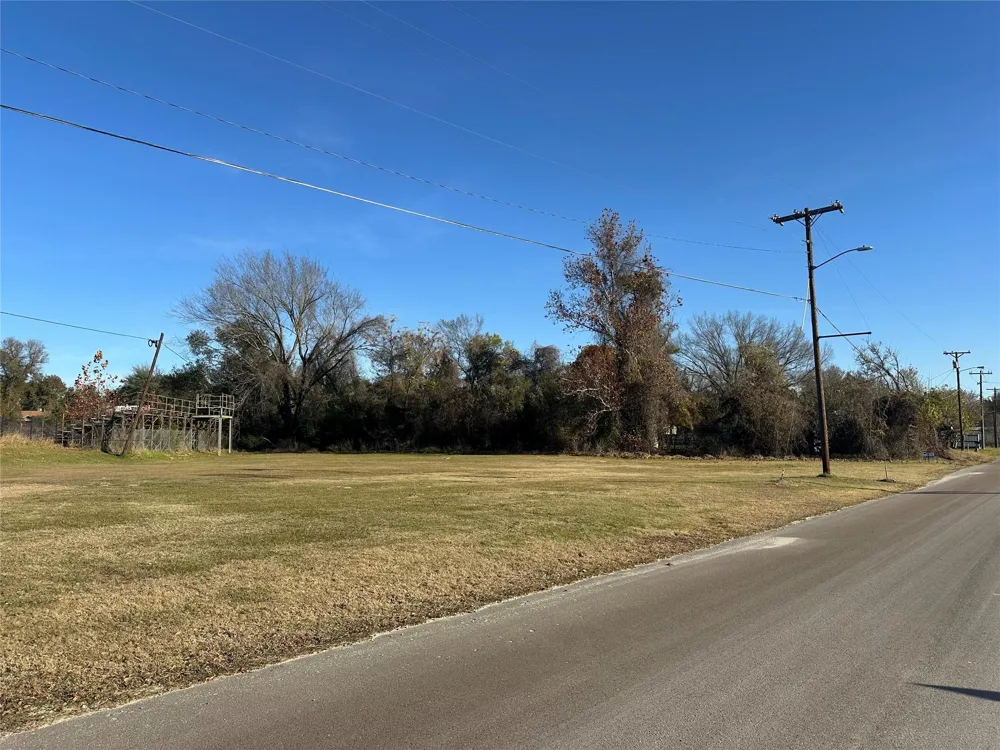 306 Stadium Buffalo, TX 75831