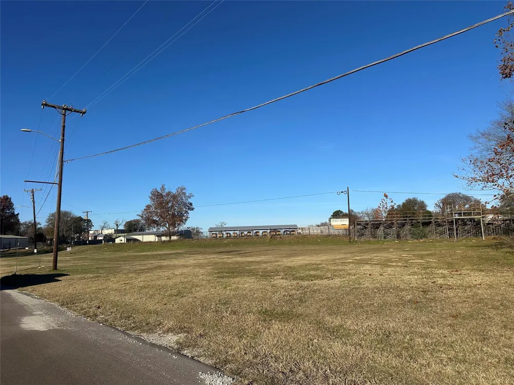 306 Stadium Buffalo, TX 75831