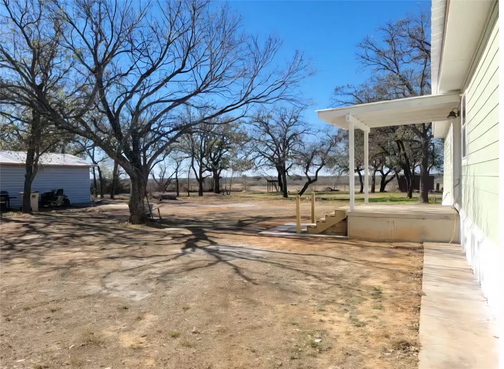 509 County Road 143 Bangs, TX 76823