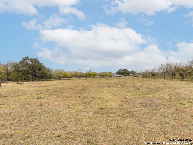 TBD County Road 671 Devine, TX 78016
