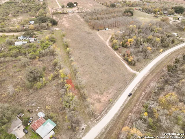TBD County Road 671 Devine, TX 78016