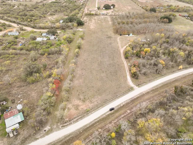 TBD County Road 671 Devine, TX 78016
