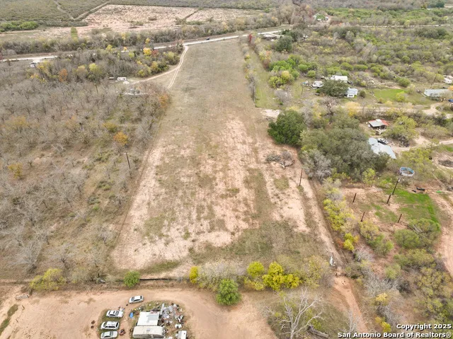 TBD County Road 671 Devine, TX 78016