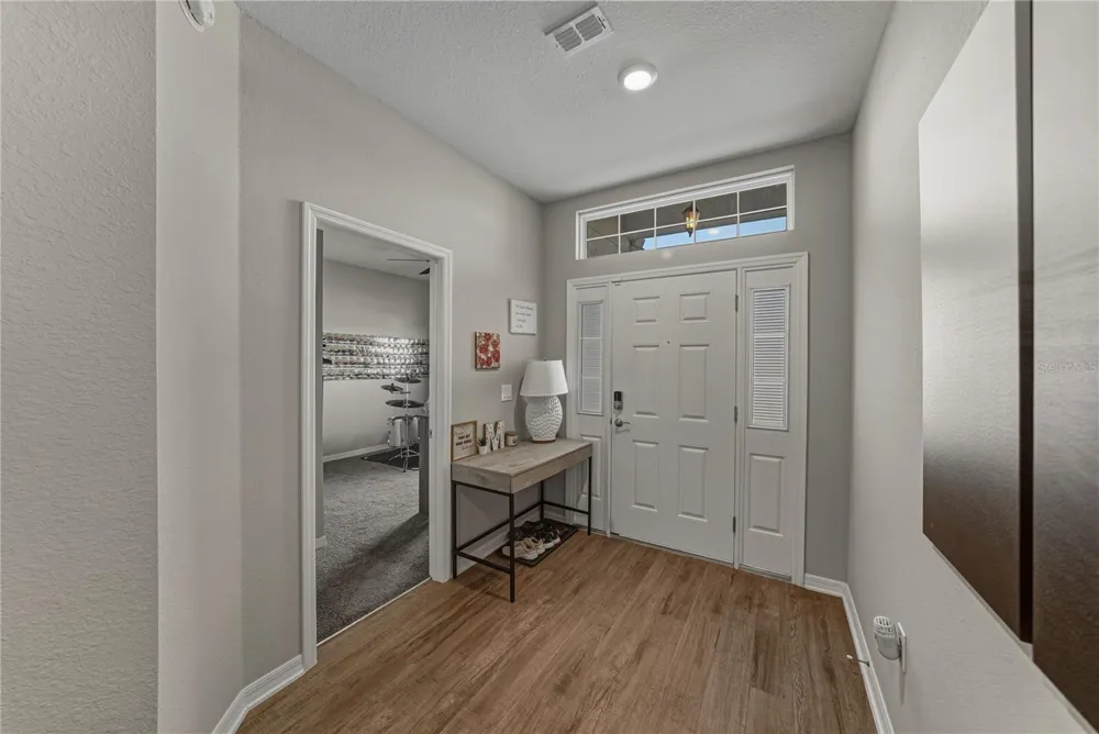 929 MONTGOMERY LANE Polk City, FL 33868