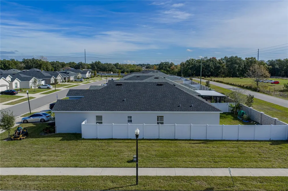 929 MONTGOMERY LANE Polk City, FL 33868
