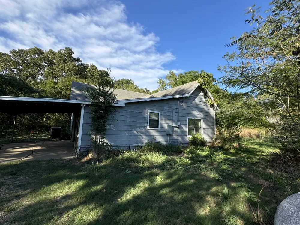137 CR 2362 Bagwell, TX 75412