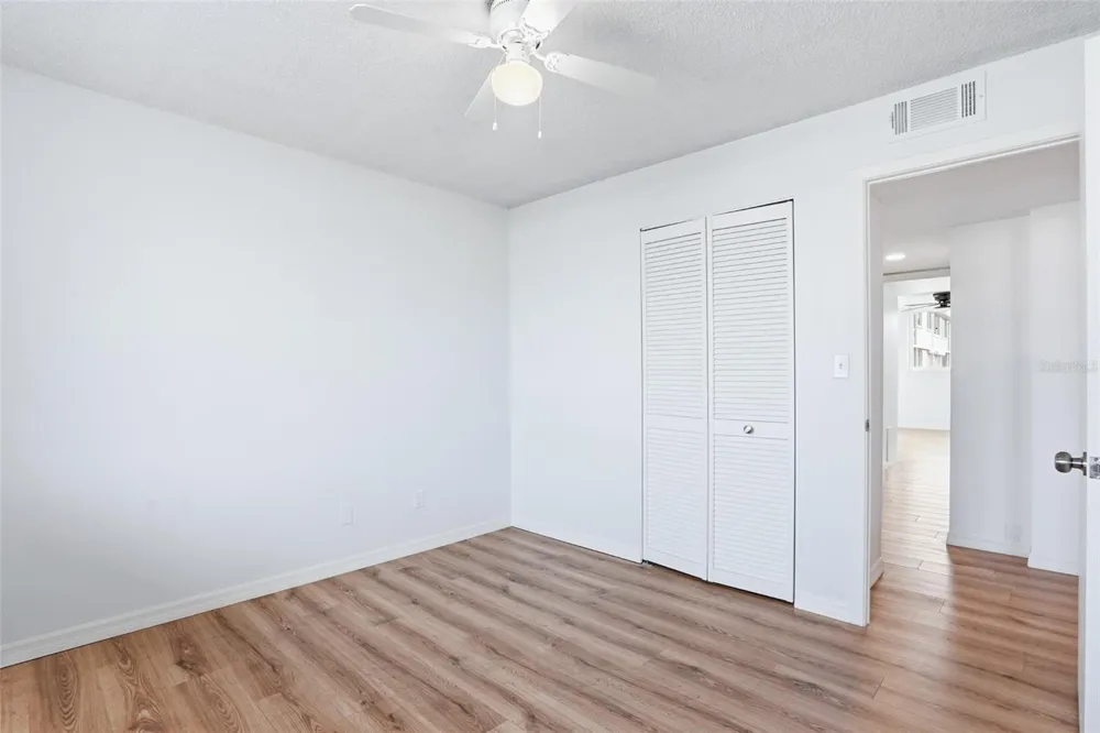 5095 BAY STREET NE #210 St Petersburg, FL 33703