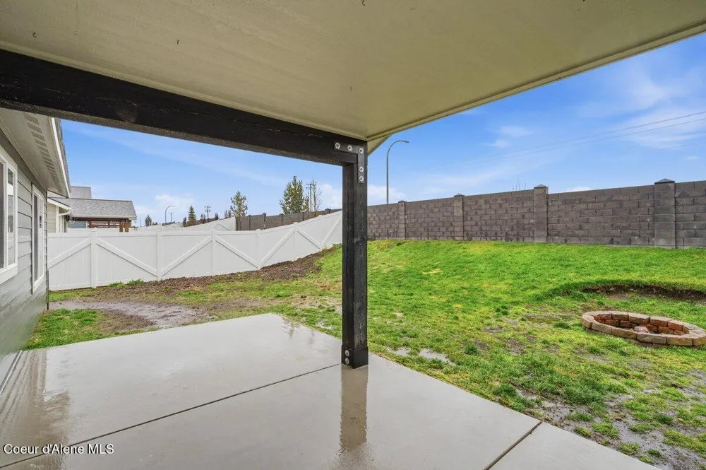 8562 W Seed Avenue Rathdrum, ID 83858
