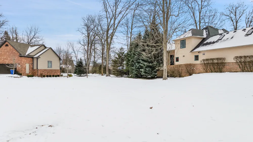 4275 Forest Valley Court Court Waterford, MI 48328