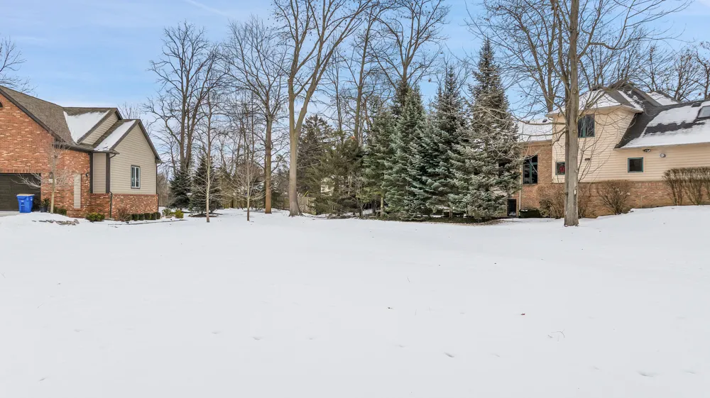 4275 Forest Valley Court Court Waterford, MI 48328