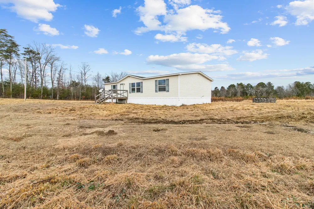 3800 Colony Road Gruetli Laager, TN 37339