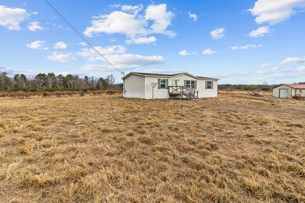 3800 Colony Road Gruetli Laager, TN 37339