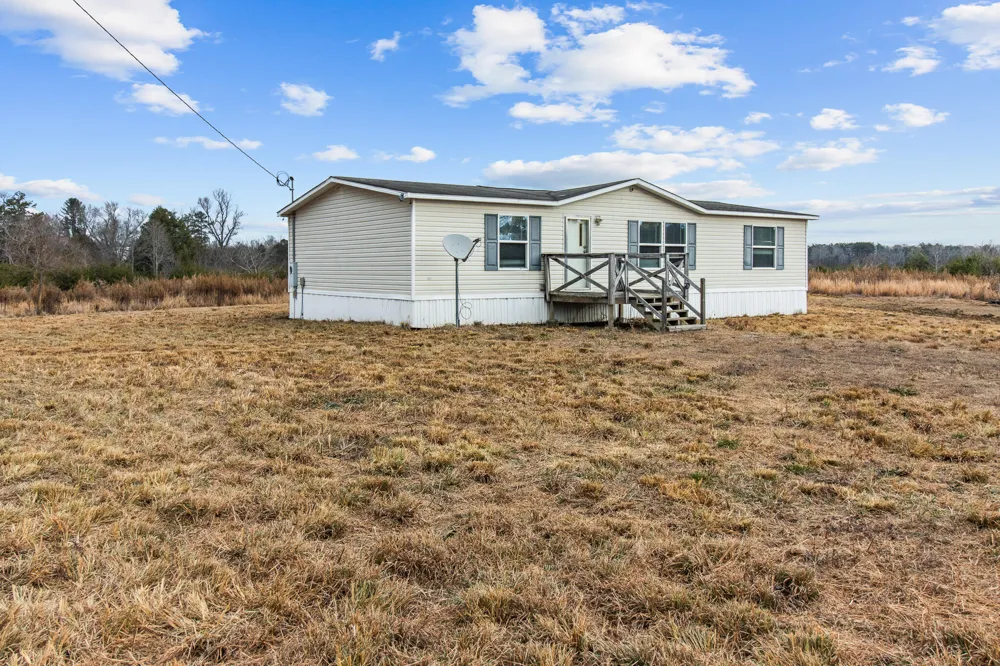 3800 Colony Road Gruetli Laager, TN 37339