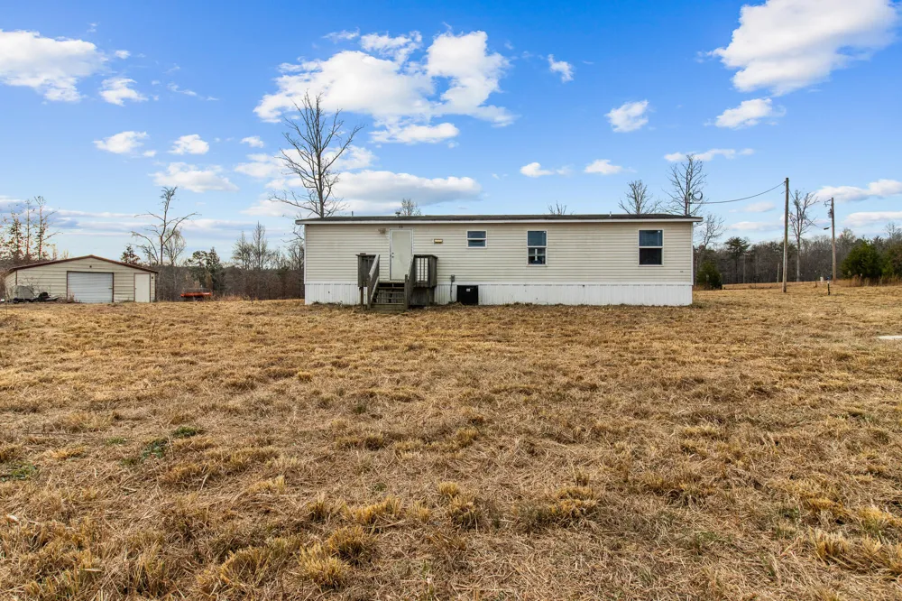 3800 Colony Road Gruetli Laager, TN 37339