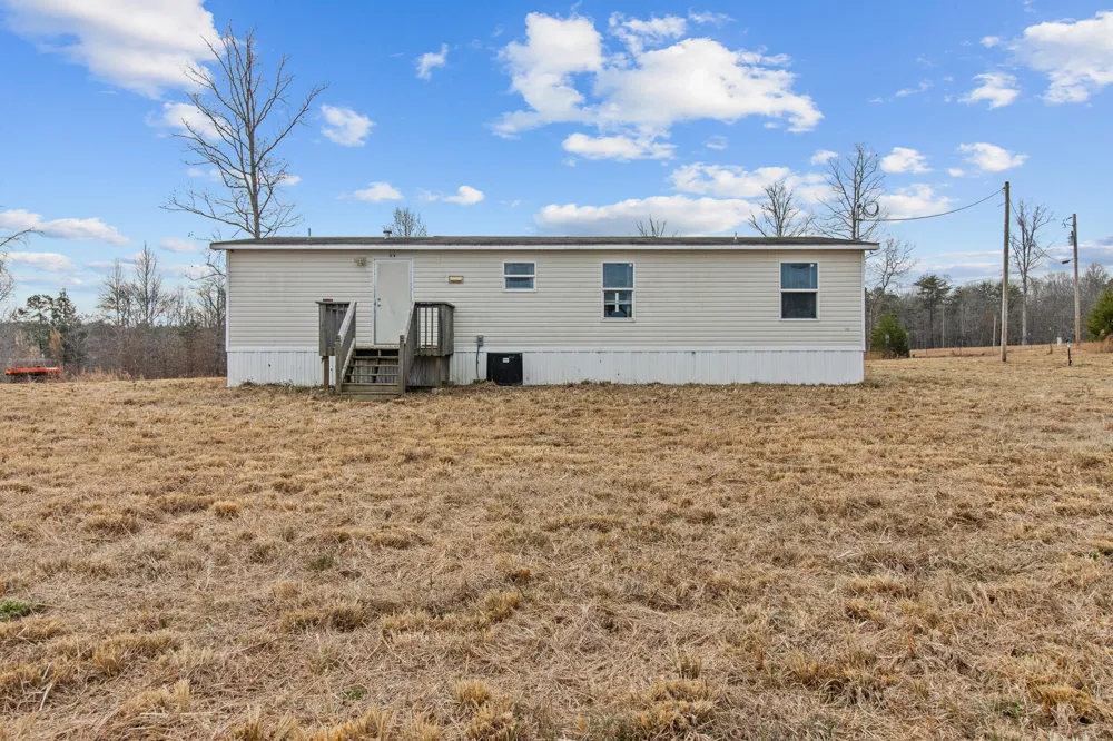 3800 Colony Road Gruetli Laager, TN 37339