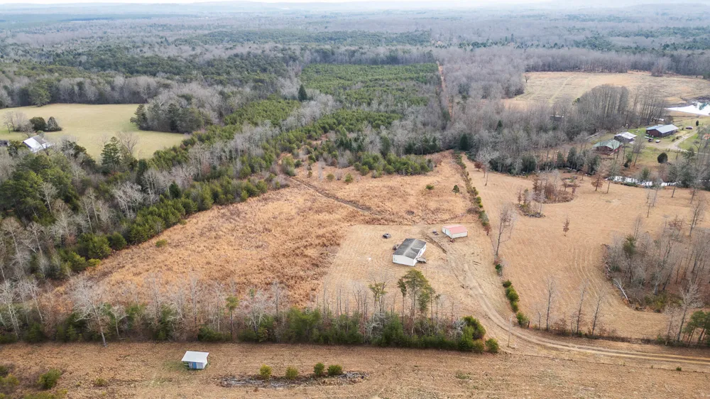 3800 Colony Road Gruetli Laager, TN 37339
