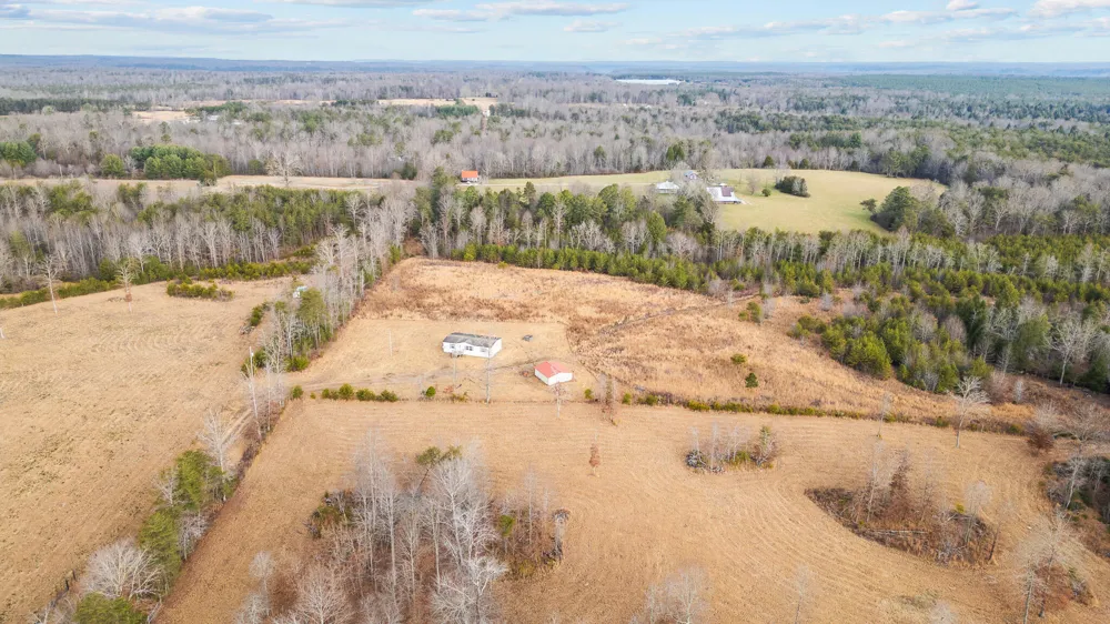 3800 Colony Road Gruetli Laager, TN 37339