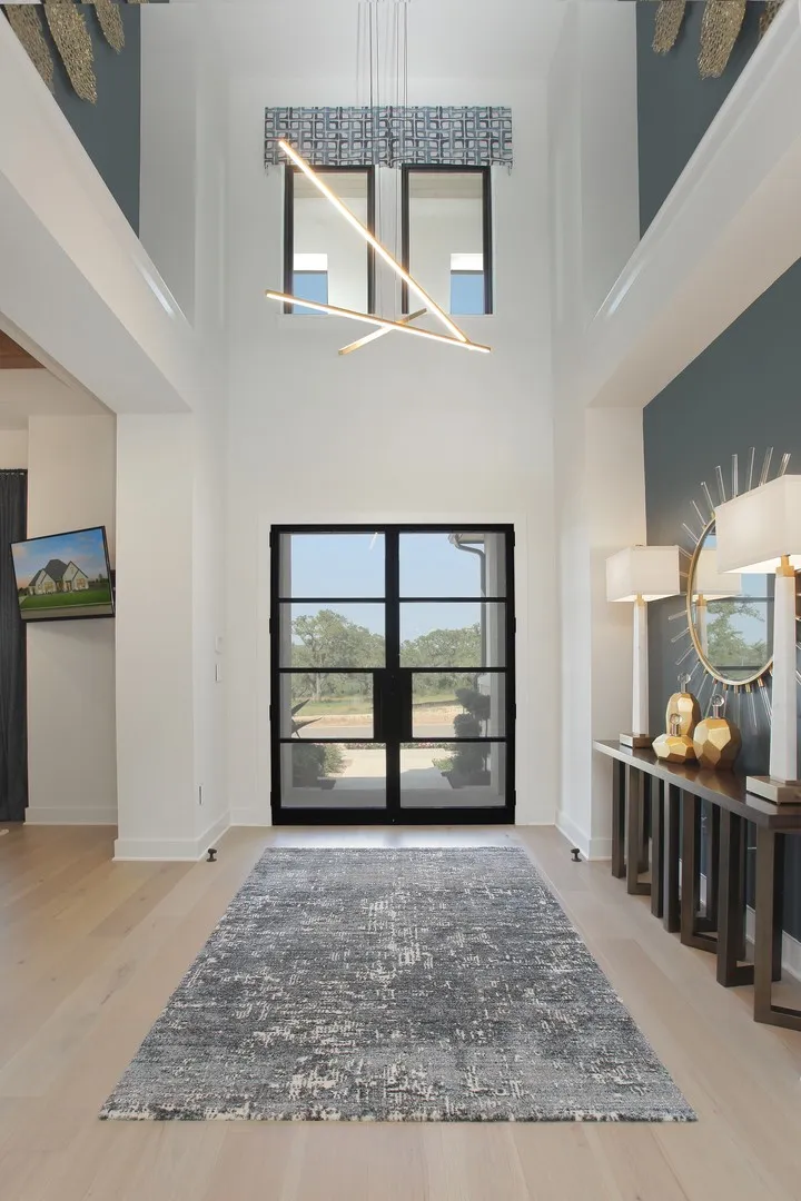 122 Crosswater Lane Dripping Springs, TX 78620