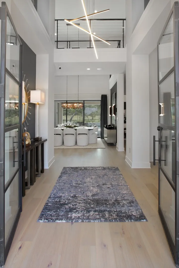 122 Crosswater Lane Dripping Springs, TX 78620