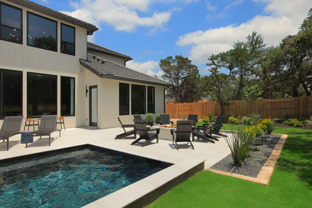 122 Crosswater Lane Dripping Springs, TX 78620