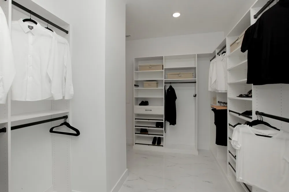 122 Crosswater Lane Dripping Springs, TX 78620