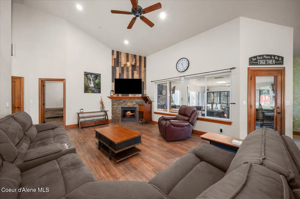 4529 E Diagonal Road Rathdrum, ID 83858