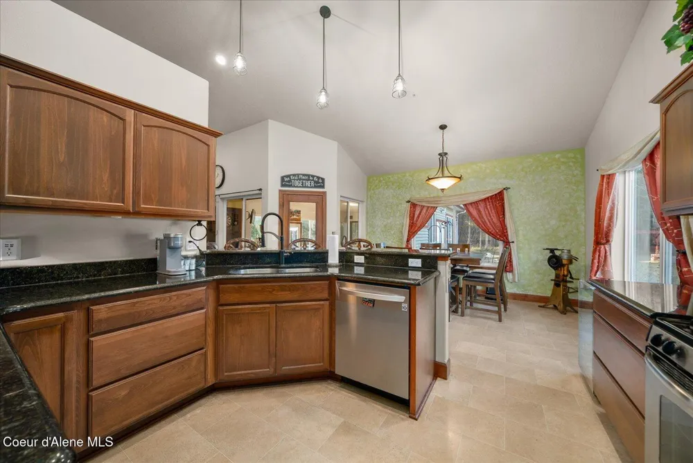 4529 E Diagonal Road Rathdrum, ID 83858