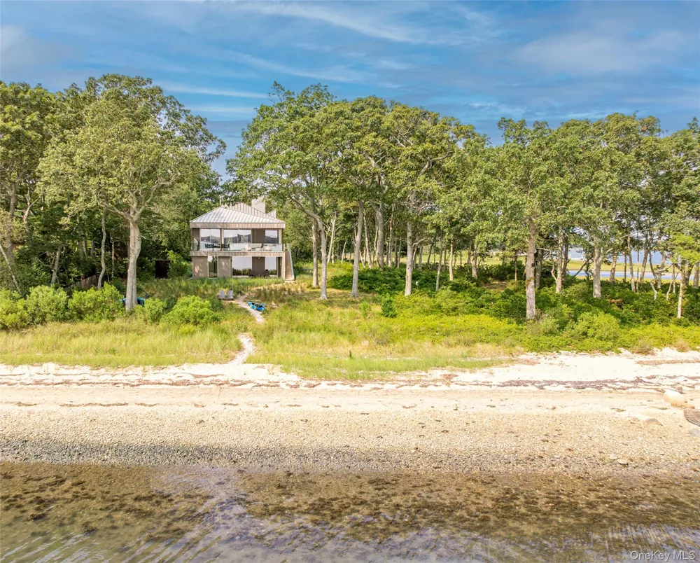 47L S Ferry Road Shelter Island, NY 11964