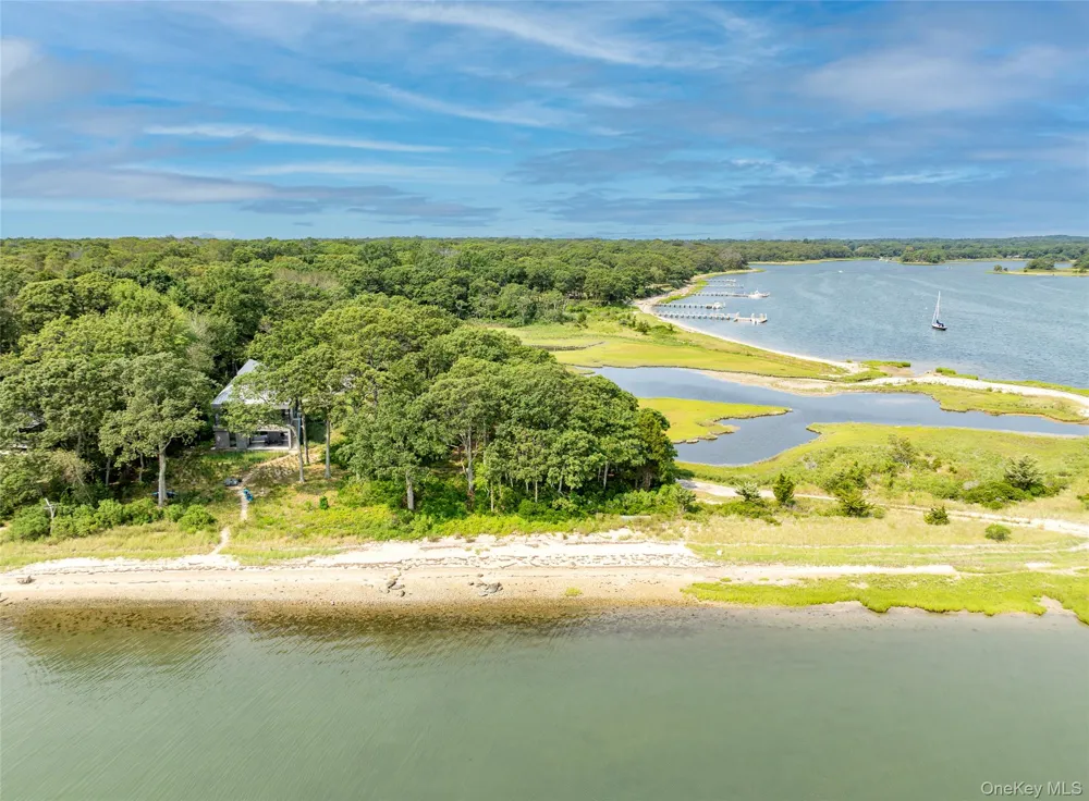47L S Ferry Road Shelter Island, NY 11964