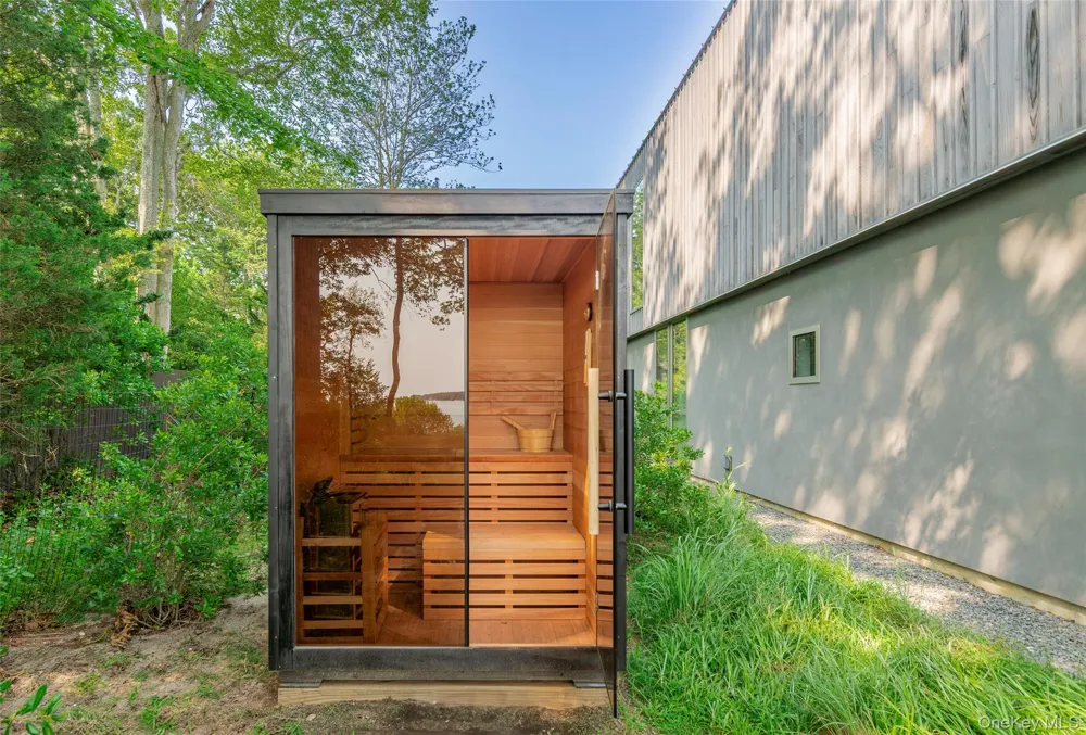 47L S Ferry Road Shelter Island, NY 11964