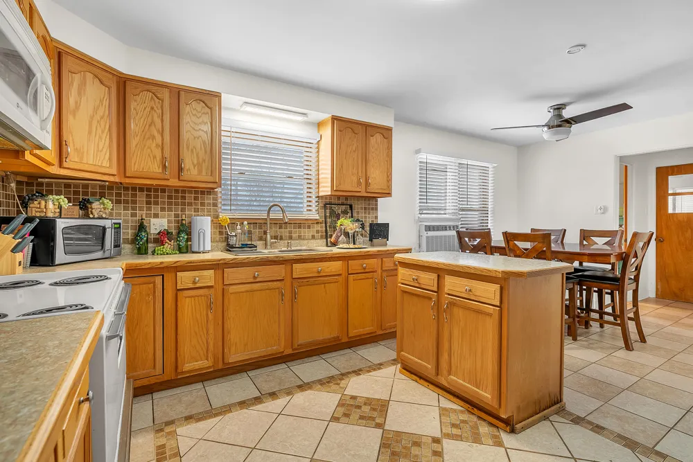 5550 Jefferson Place Merrillville, IN 46410