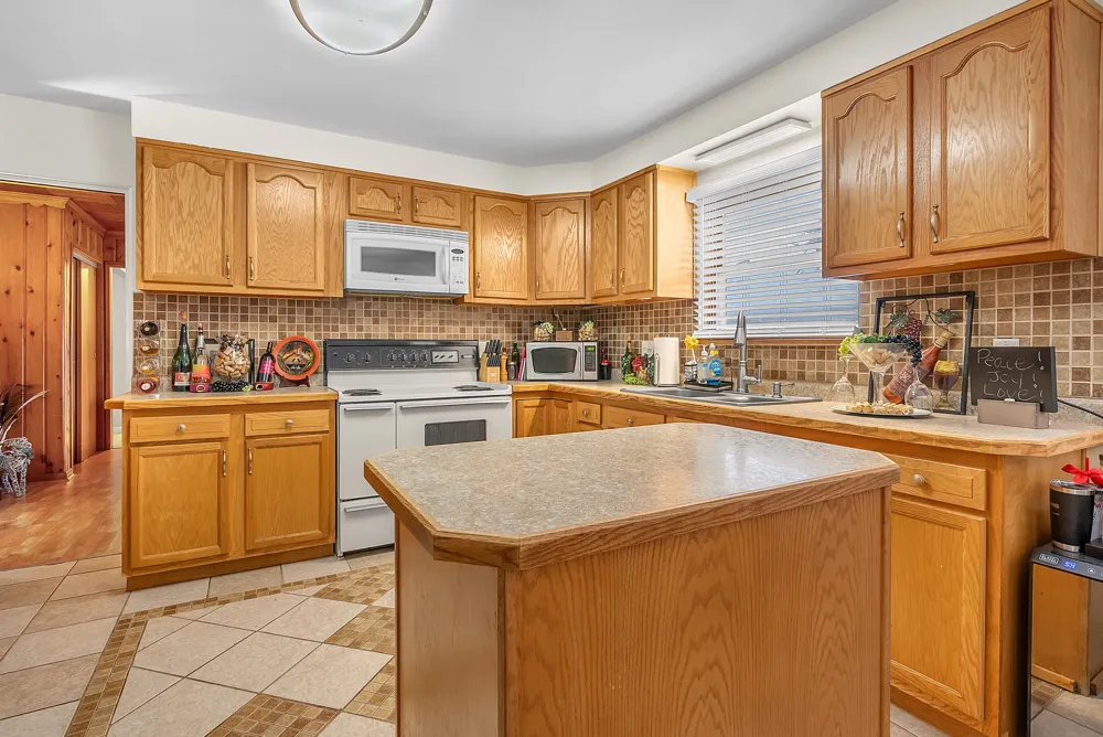 5550 Jefferson Place Merrillville, IN 46410
