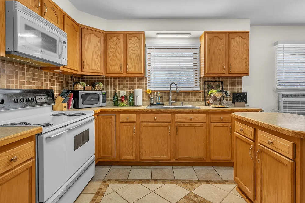 5550 Jefferson Place Merrillville, IN 46410