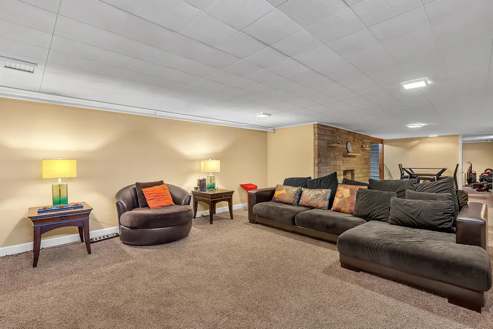 5550 Jefferson Place Merrillville, IN 46410