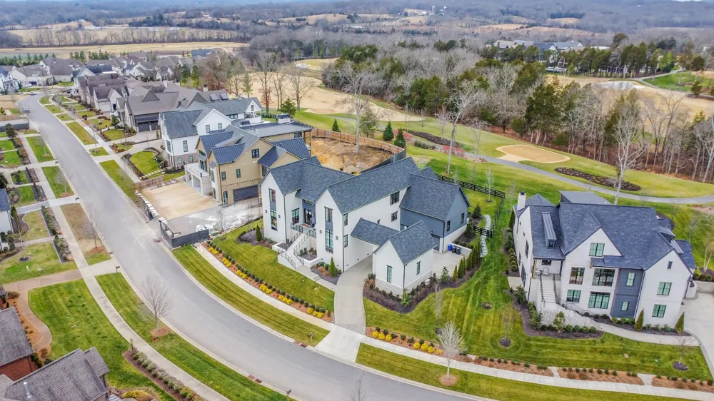 7060 Lanceleaf Dr College Grove, TN 37046