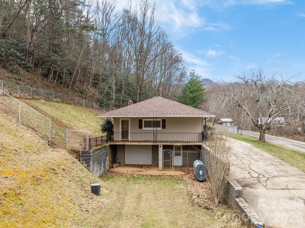 82 Greasy Cove Road Leicester, NC 28748