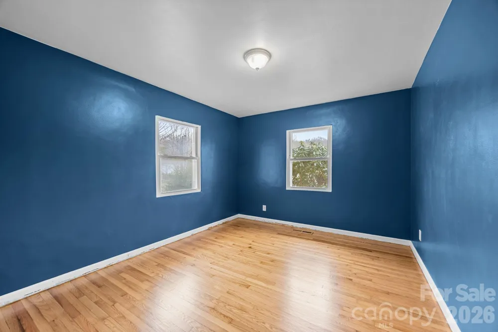 82 Greasy Cove Road Leicester, NC 28748