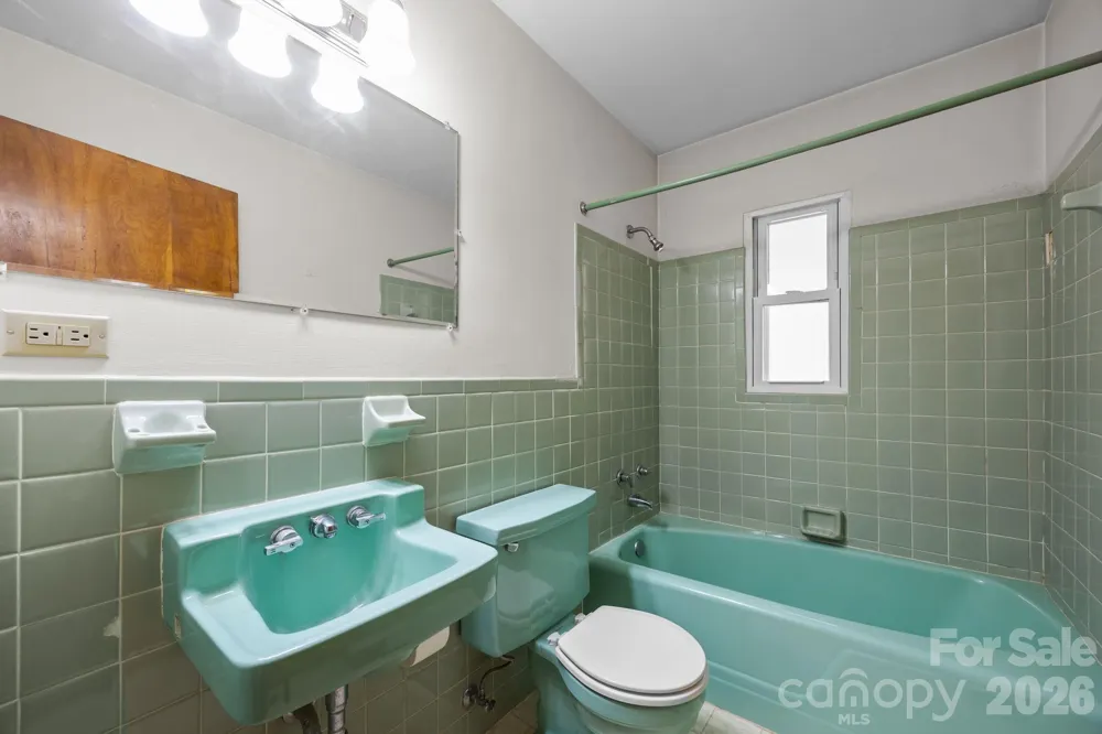 82 Greasy Cove Road Leicester, NC 28748