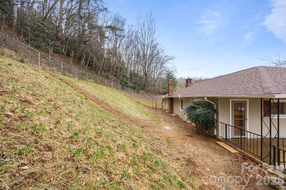 82 Greasy Cove Road Leicester, NC 28748