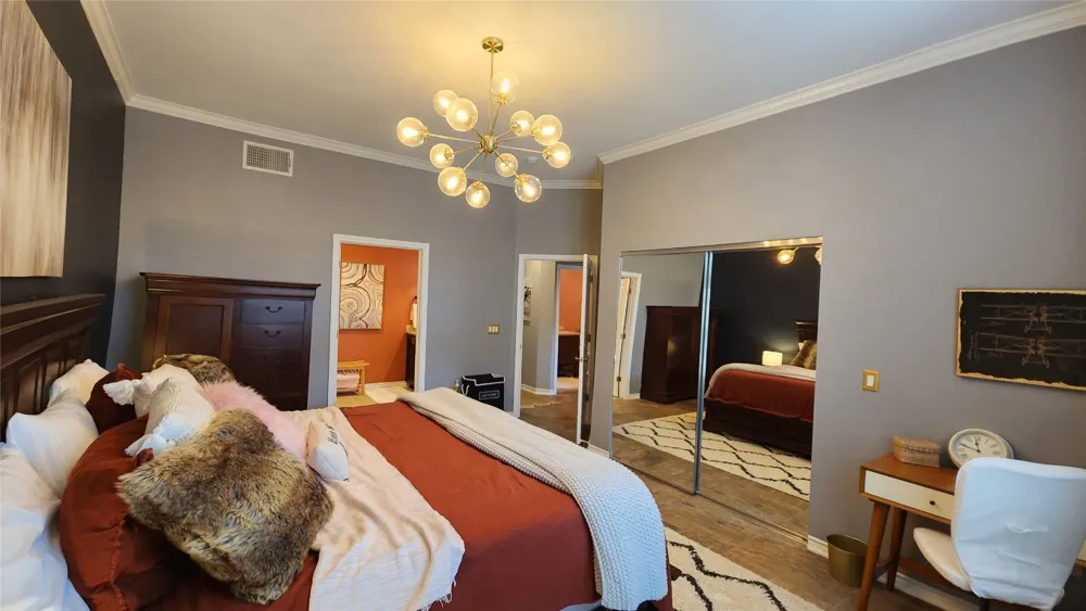 300 San Gabriel Village Boulevard #411 Georgetown, TX 78626