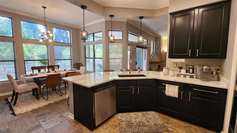 300 San Gabriel Village Boulevard #411 Georgetown, TX 78626
