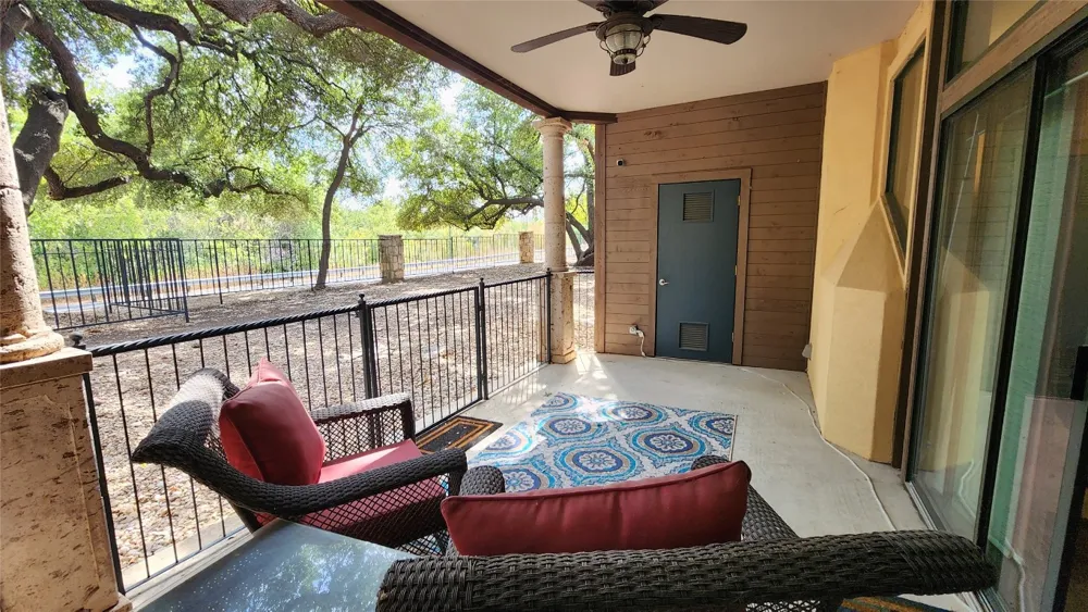 300 San Gabriel Village Boulevard #411 Georgetown, TX 78626