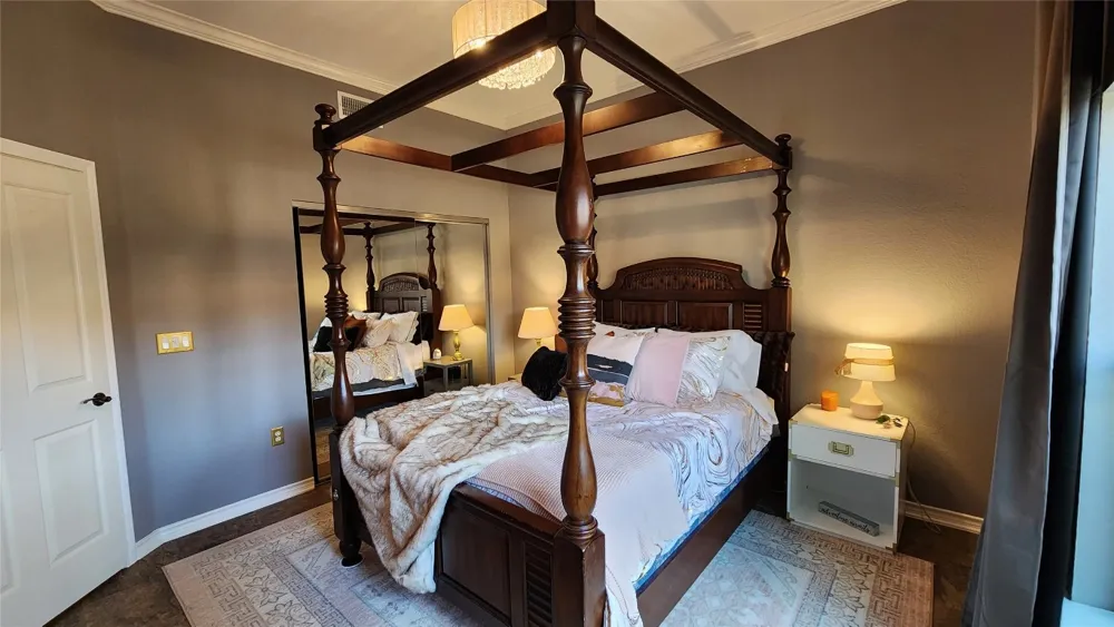 300 San Gabriel Village Boulevard #411 Georgetown, TX 78626