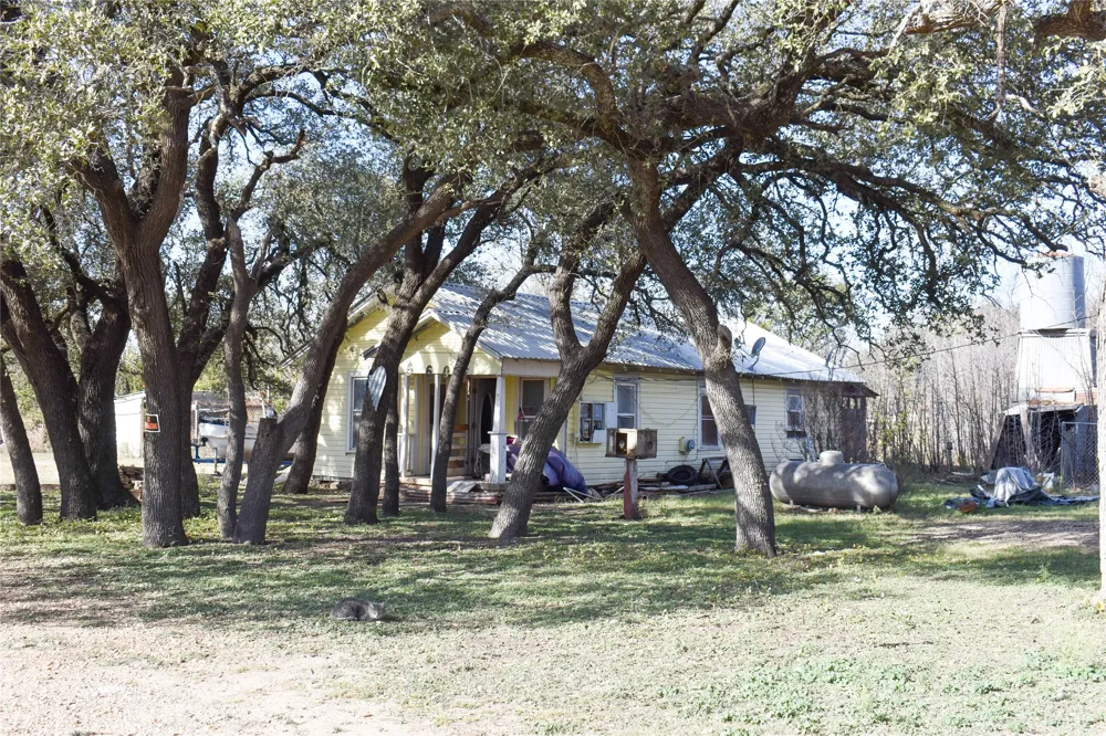 5605 Front Street Rochelle, TX 76872